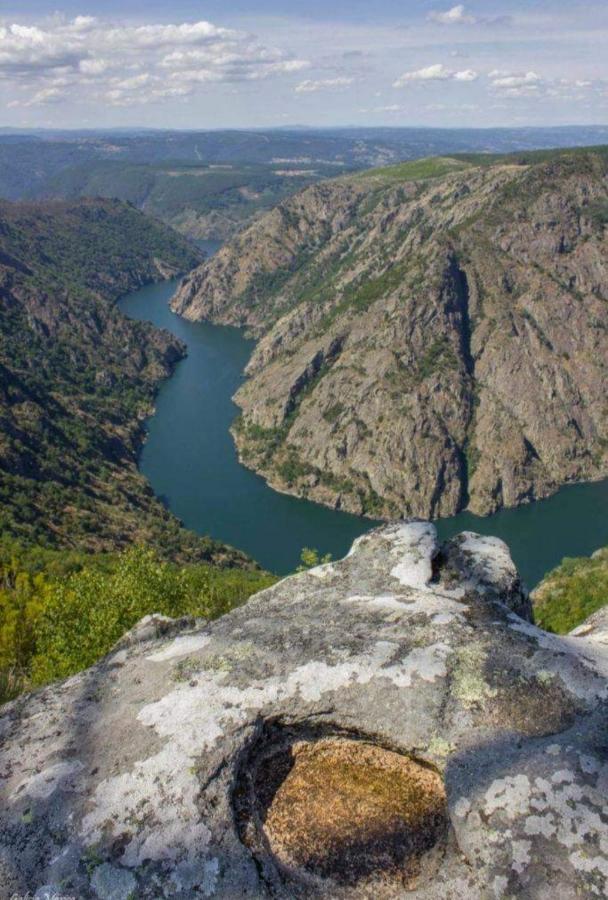 Casita Junto Al Rio En Un Entorno Natural 몬포르테데레모스 외부 사진